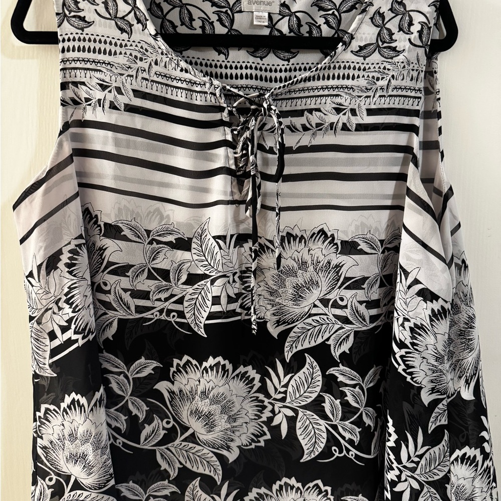 Avenue Black and White Floral Stripe Tank Top